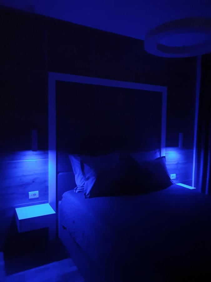 Lux Apartman 33 Kragujevac Exteriör bild