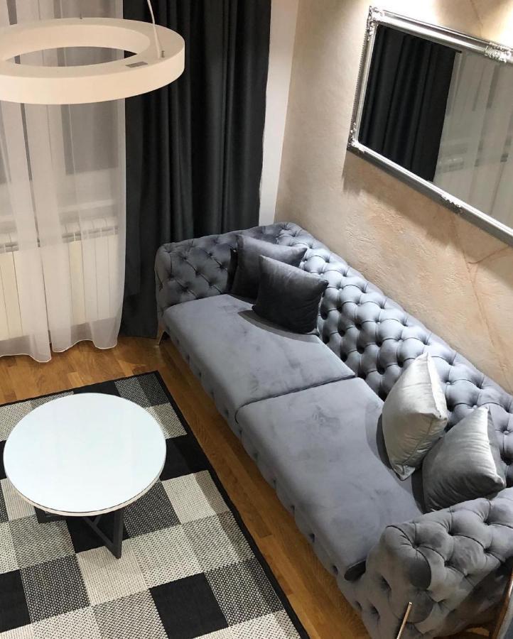 Lux Apartman 33 Kragujevac Exteriör bild