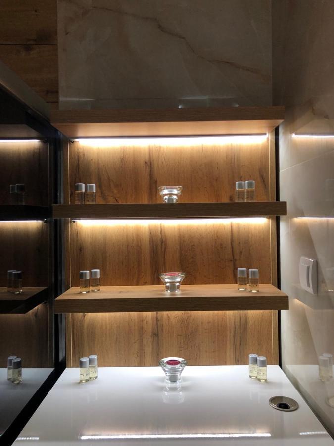 Lux Apartman 33 Kragujevac Exteriör bild