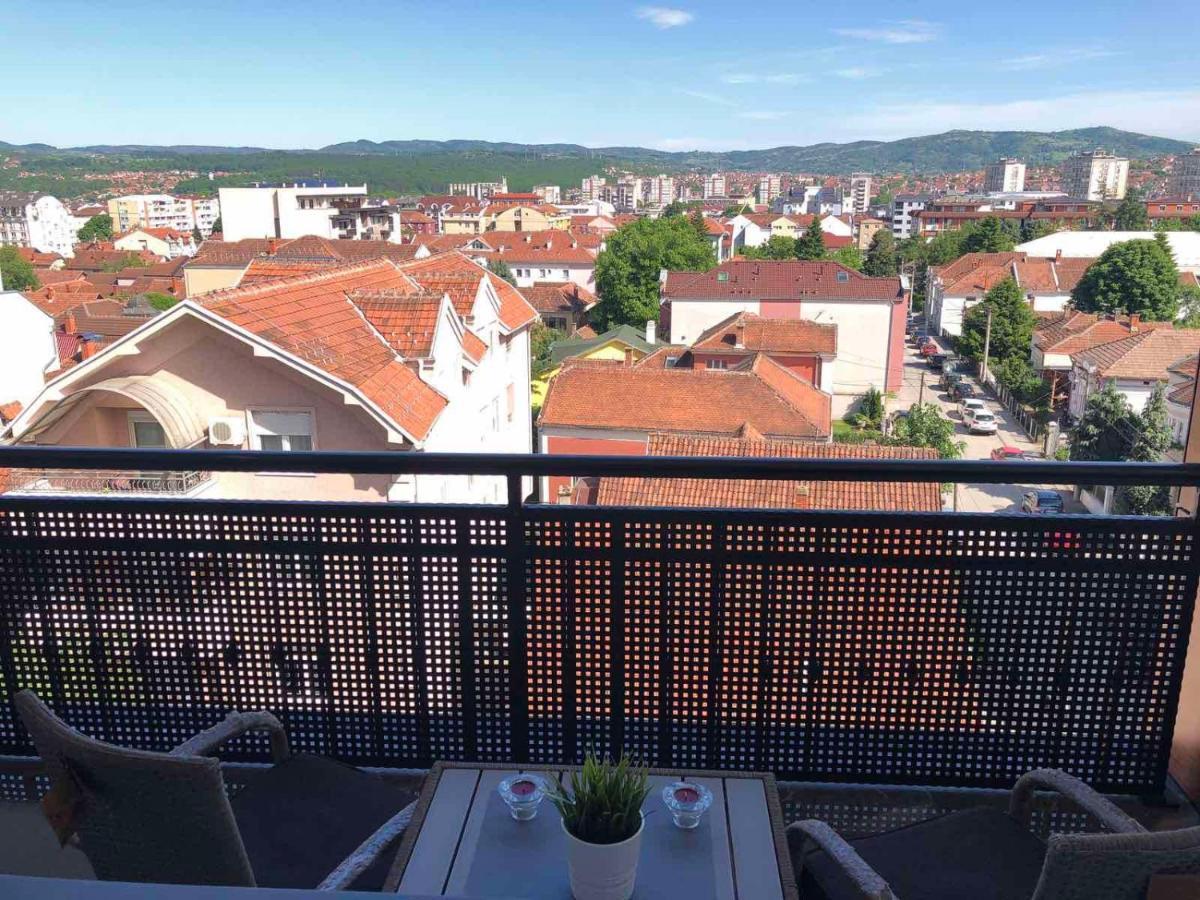 Lux Apartman 33 Kragujevac Exteriör bild