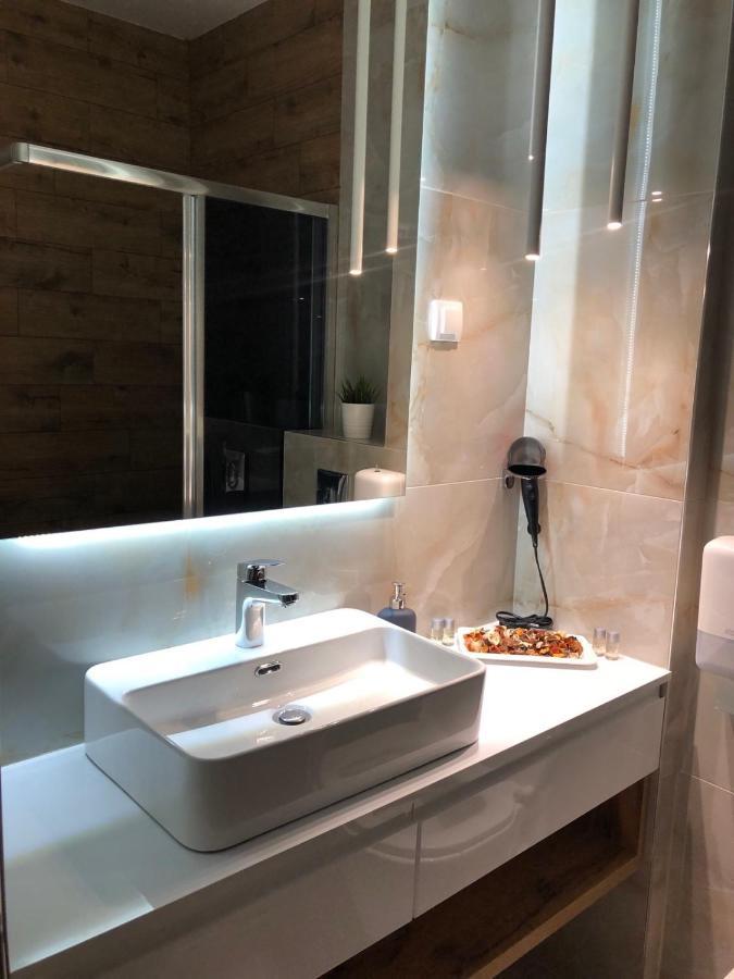 Lux Apartman 33 Kragujevac Exteriör bild