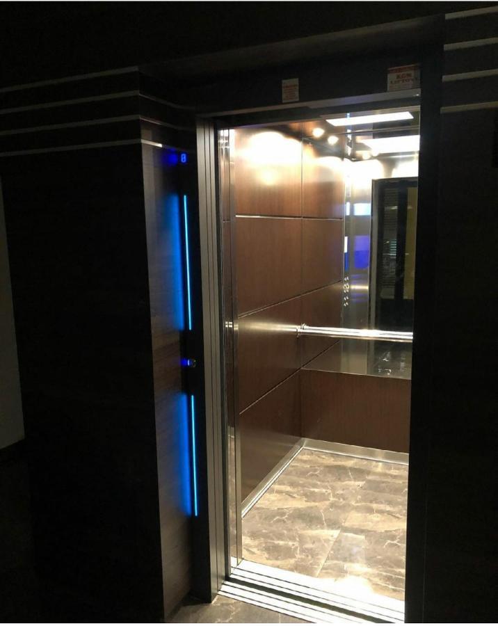 Lux Apartman 33 Kragujevac Exteriör bild