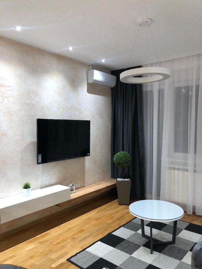 Lux Apartman 33 Kragujevac Exteriör bild